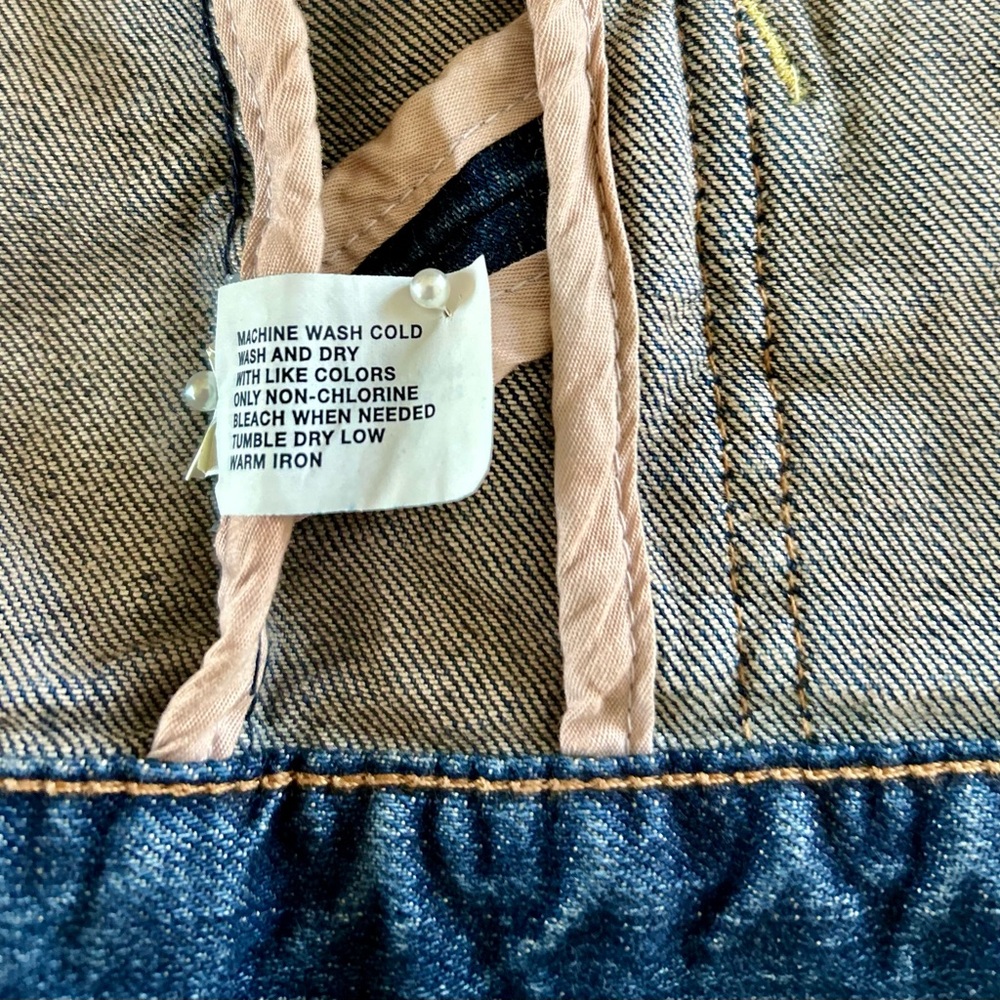 GAP WOMAN’S VINTAGE CROPPED DENIM COLLARLESS JACKET - Picture 4 of 9